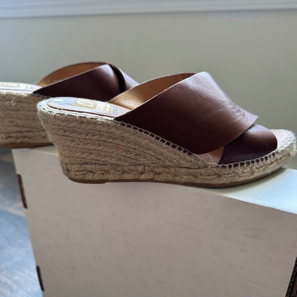 Kanna Women’s Brown Leather Wedges Size 8 - Picture 1 of 5